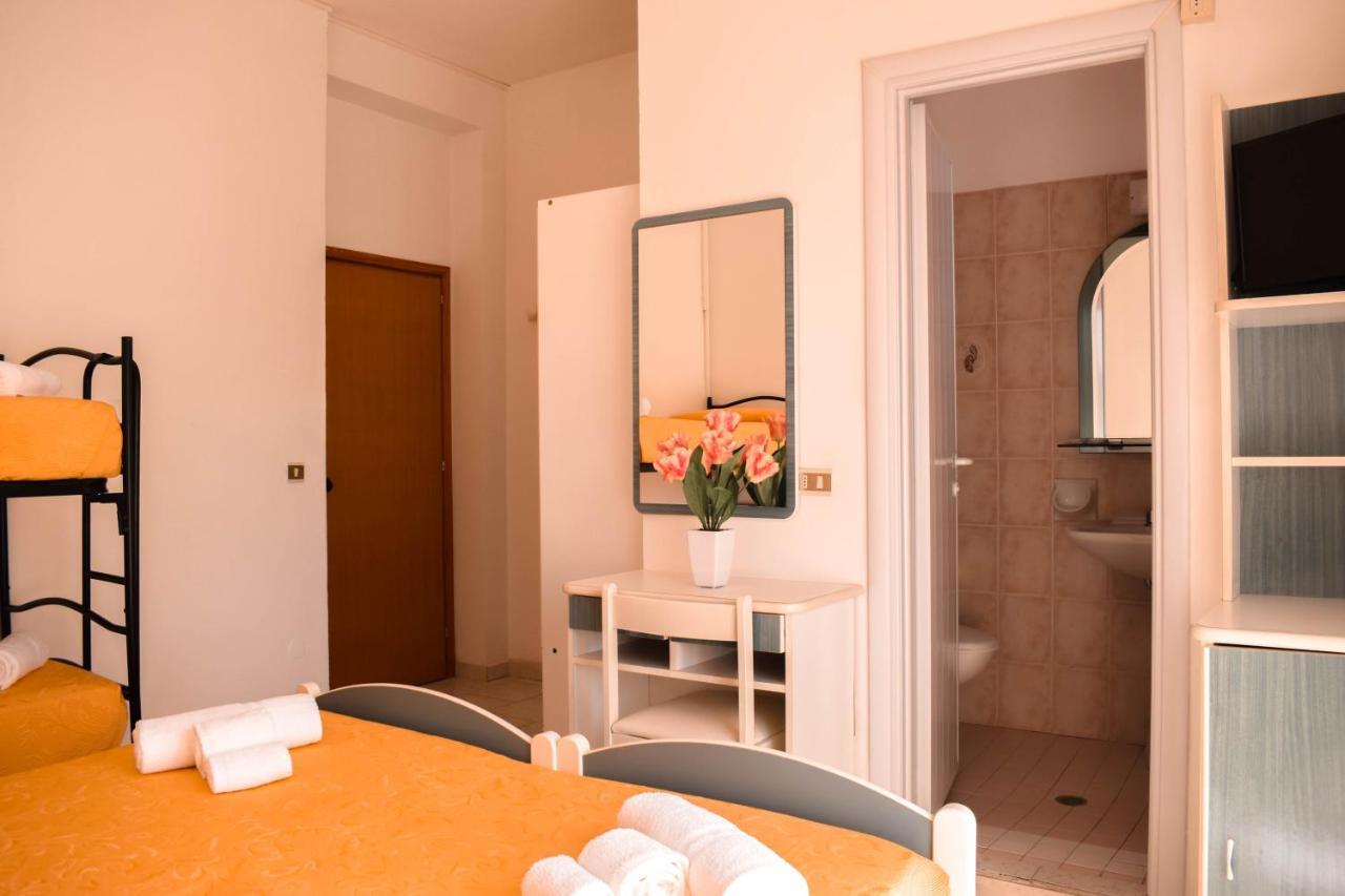 Hotel Zeus Cervia Eksteriør billede