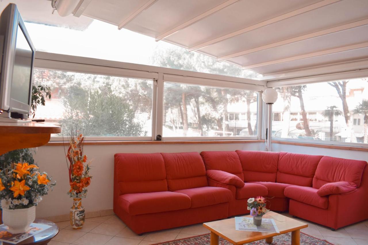 Hotel Zeus Cervia Eksteriør billede